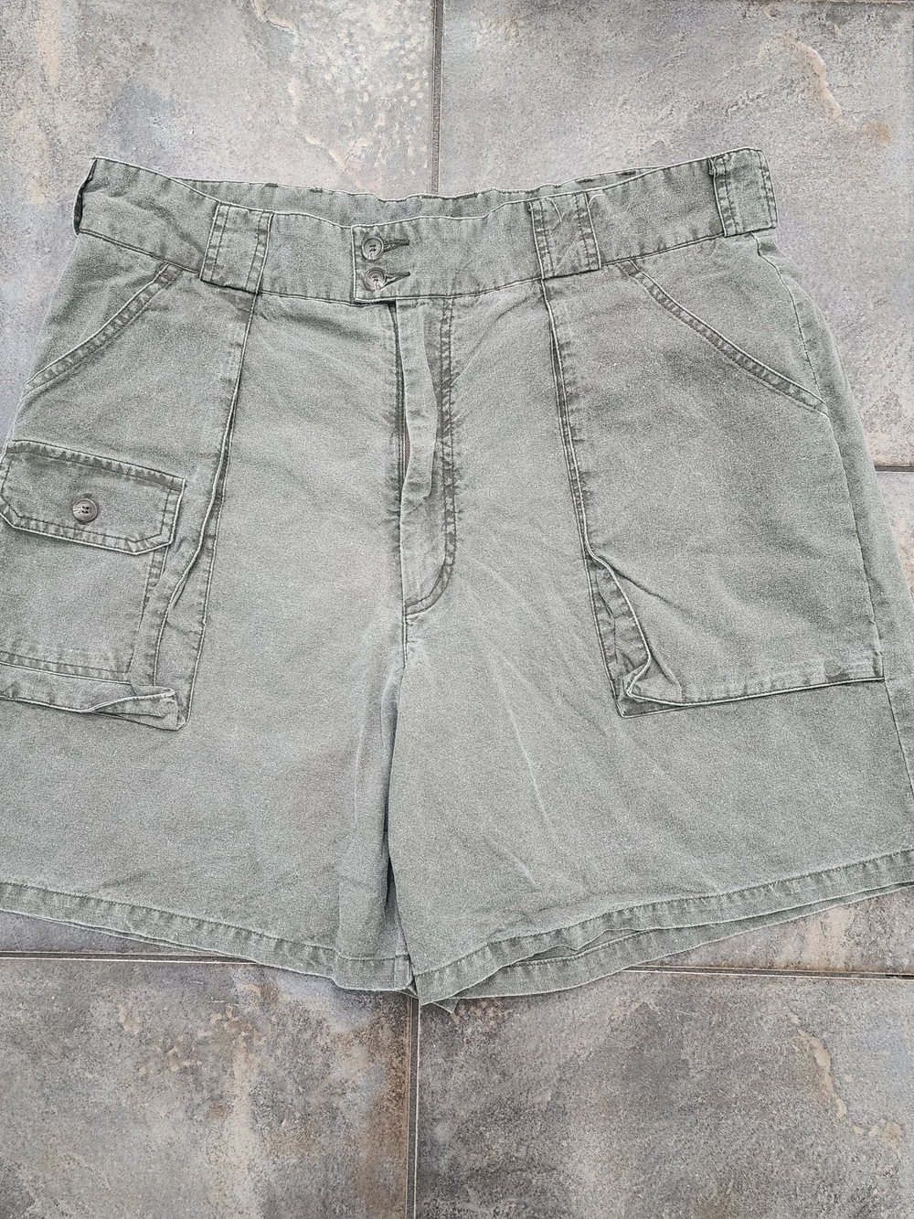 Vintage 90s Cabela's Men's 38 Baggy Green Hiking Gorocore Cargo Shorts